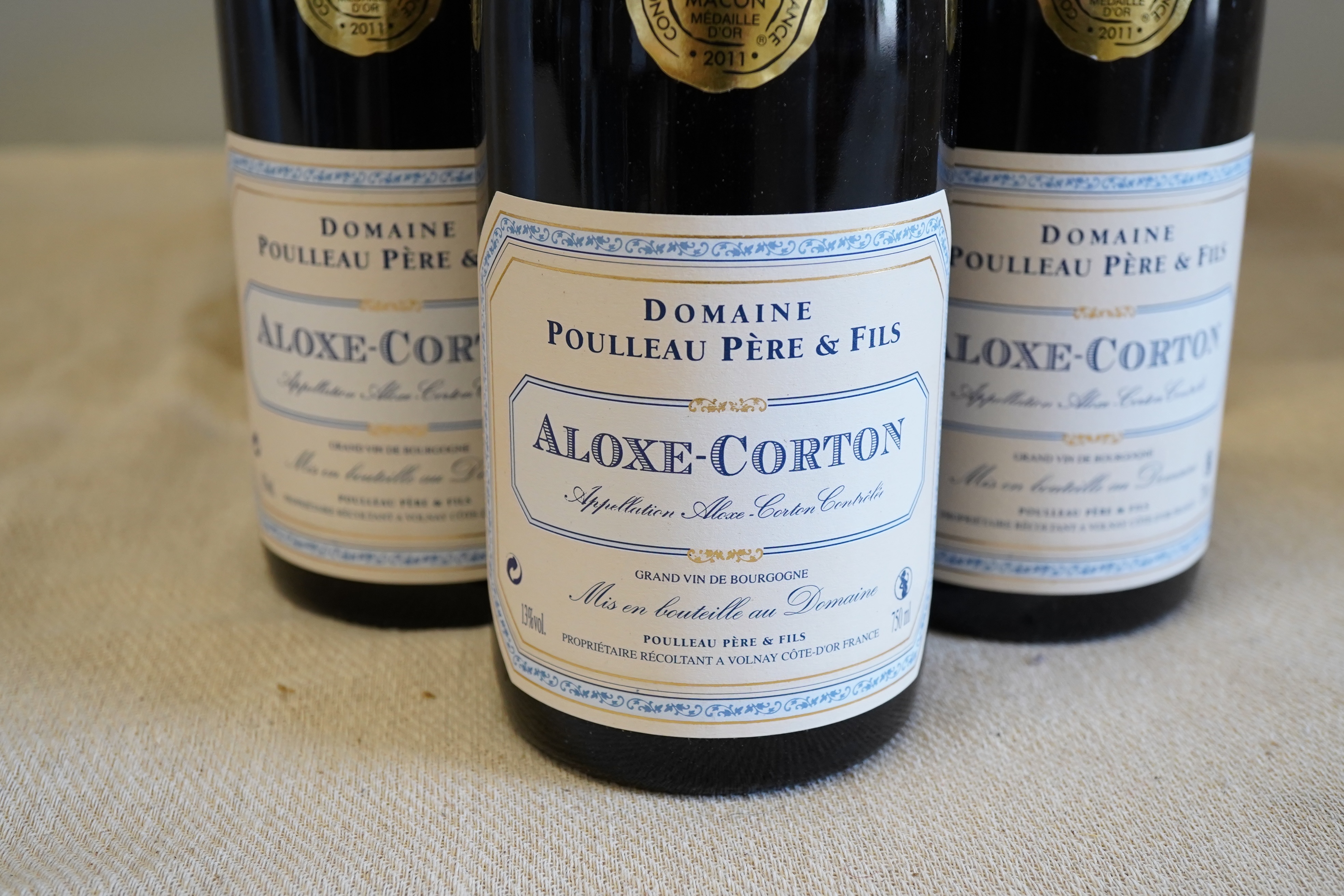 Domaine Poulleau Pere et Fils, Aloxe-Corton, 2009